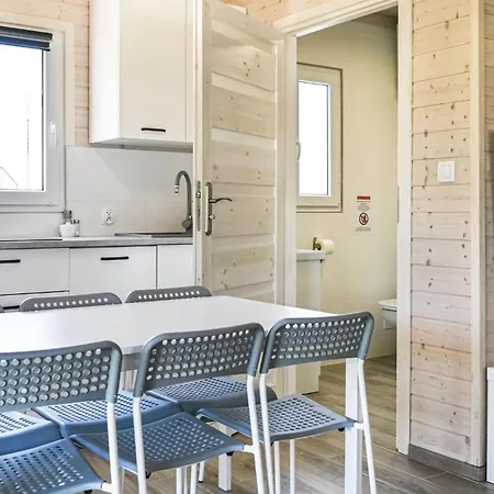 2 Bedroom Cozy In Holiday home Rewal